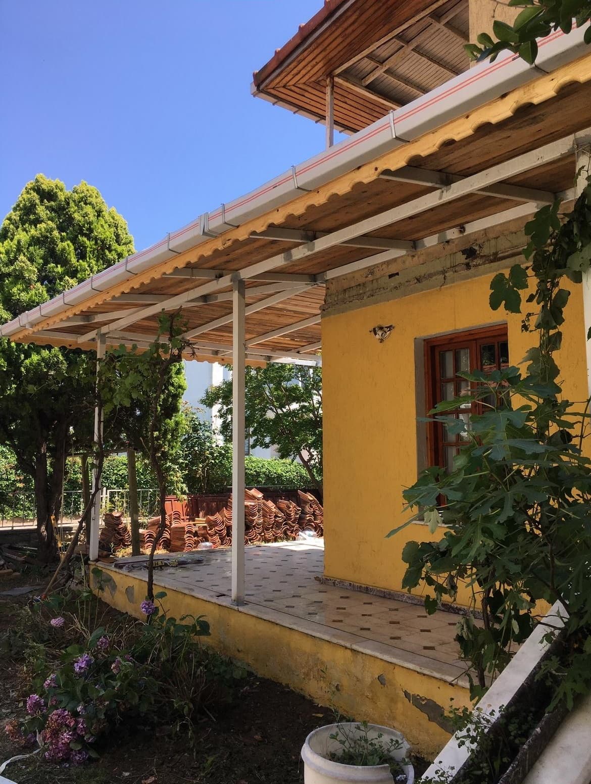Ahşap ve Membran Kaplamalı Ev Önü Balkon Sundurma Çatı Projesi (Marmaraereğlisi/Tekirdağ) thumbnail 2