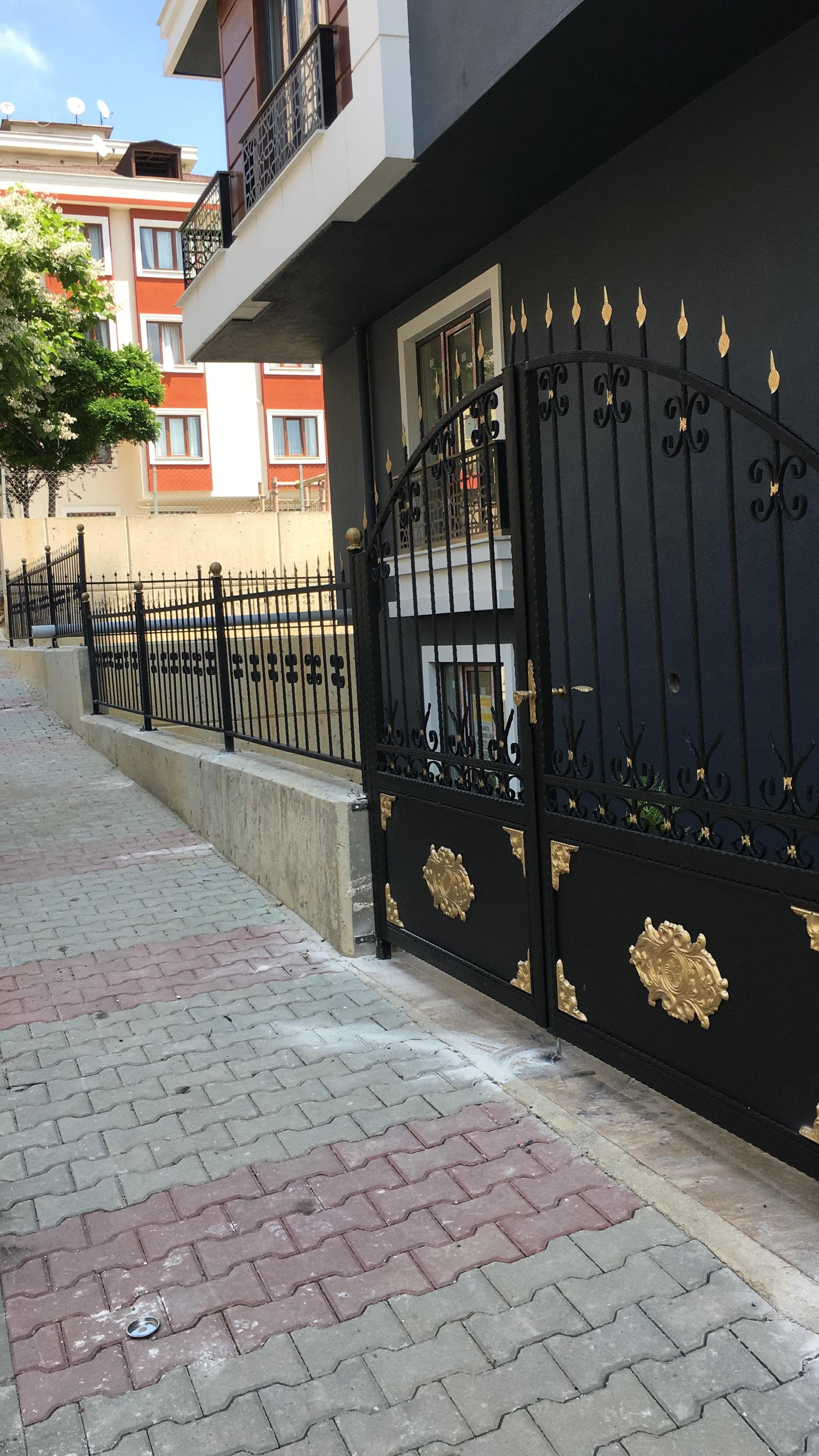 Turan Yapı Sultançiftliği Ferforje Bahçe Giriş Kapısı Projesi (Çekmeköy/İstanbul) thumbnail 2